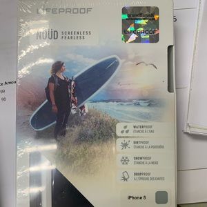Life proof iPhone 8 case. Never opened.